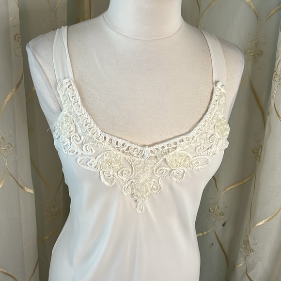 Linea Donatella Nightgown - Picture 1 of 7